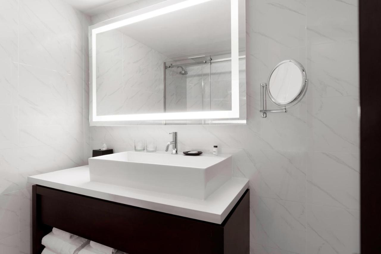 Sheraton Charlotte Hotel Luaran gambar